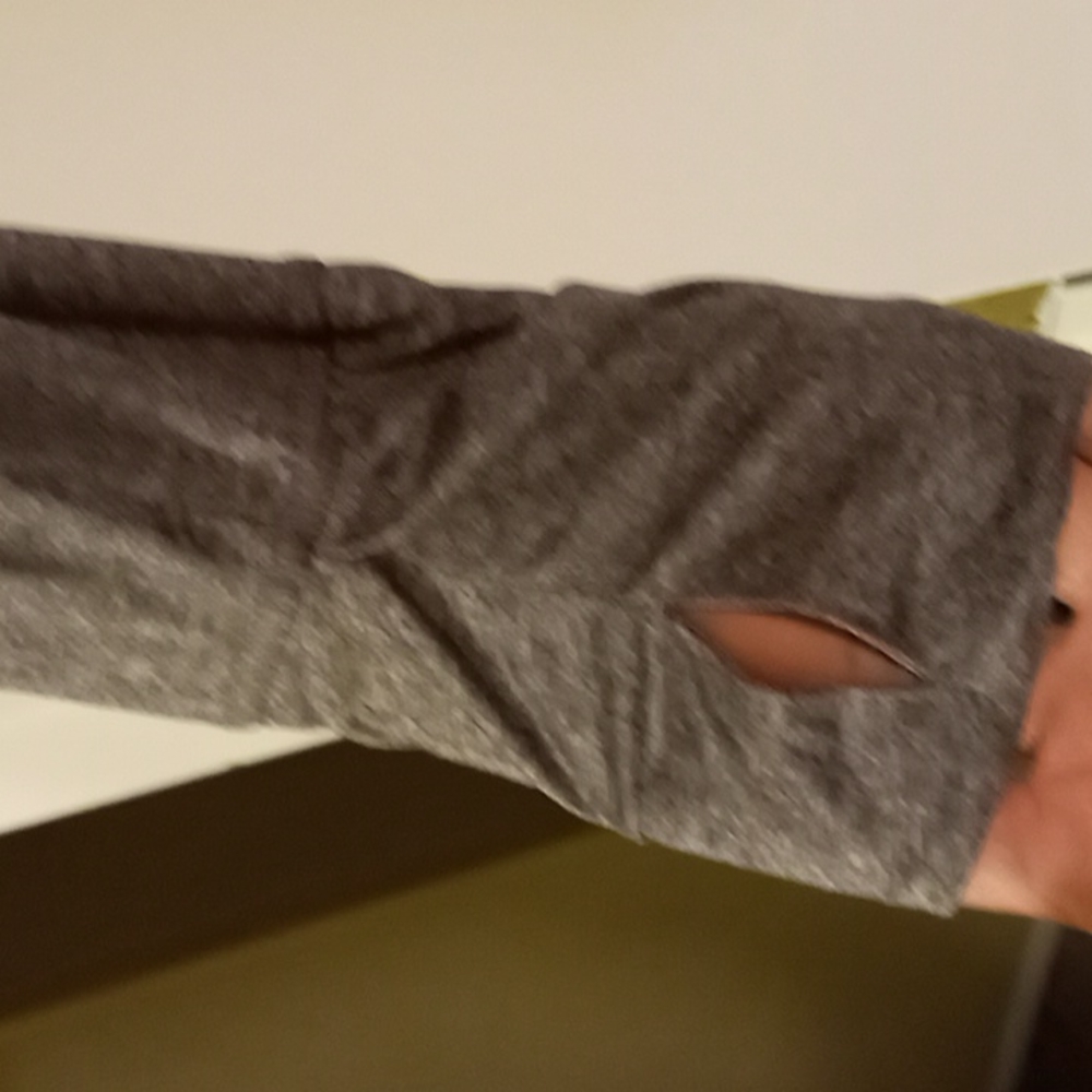 Shirt - Picture 3 of 4